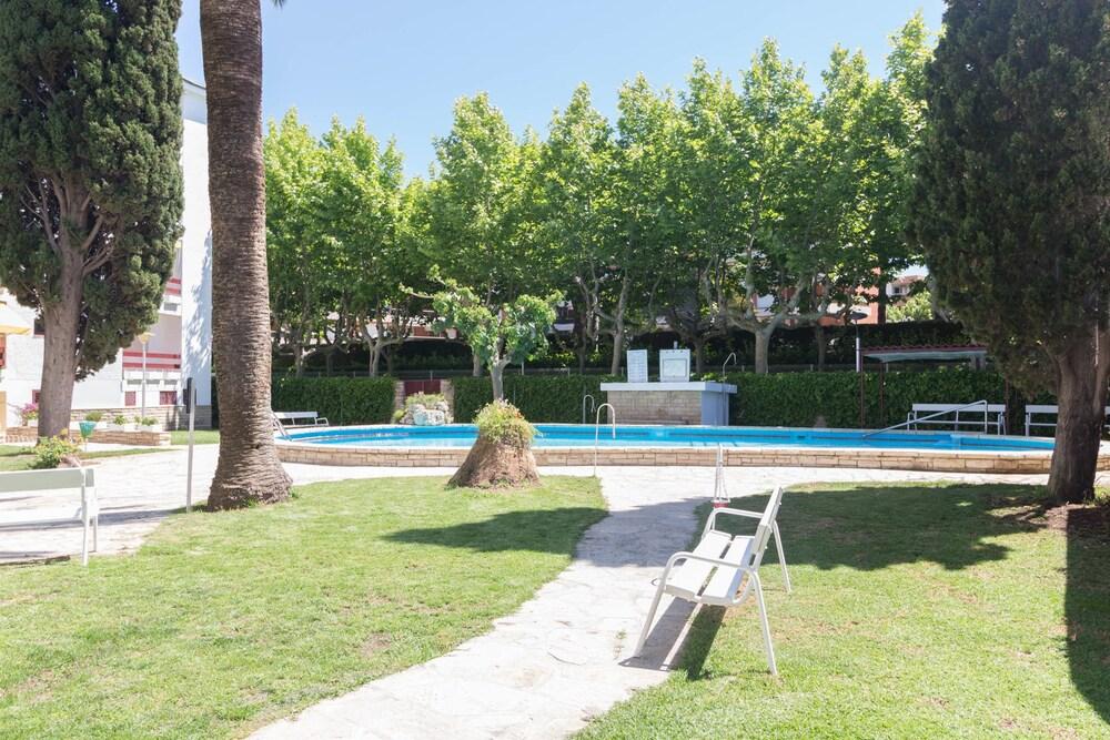 Apartamentos Corcega Palmyra Salou Exterior photo